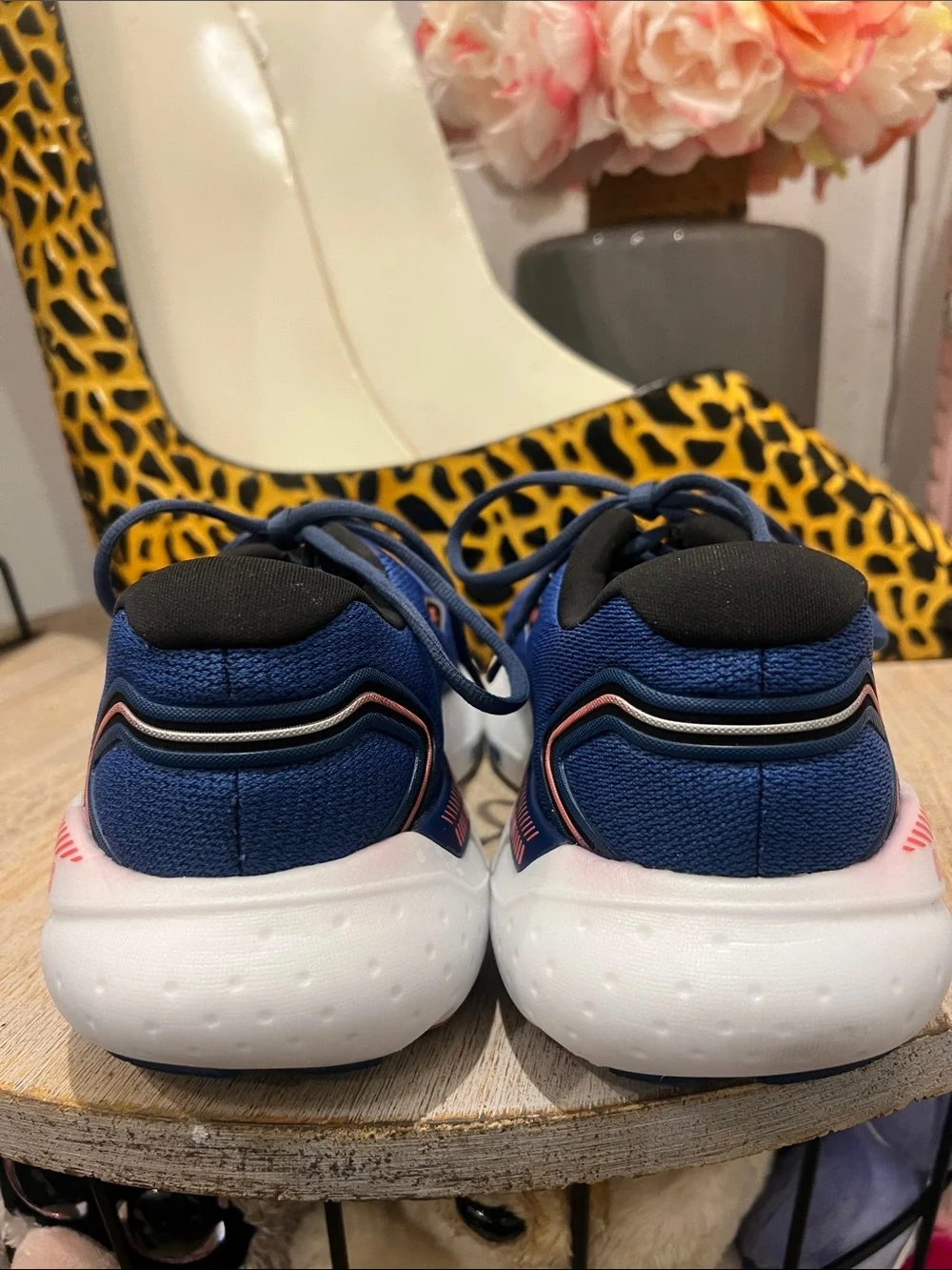 Brooks Glycerin 21 Women's Blue Running Shoes with Orange Accents Size 10.5
